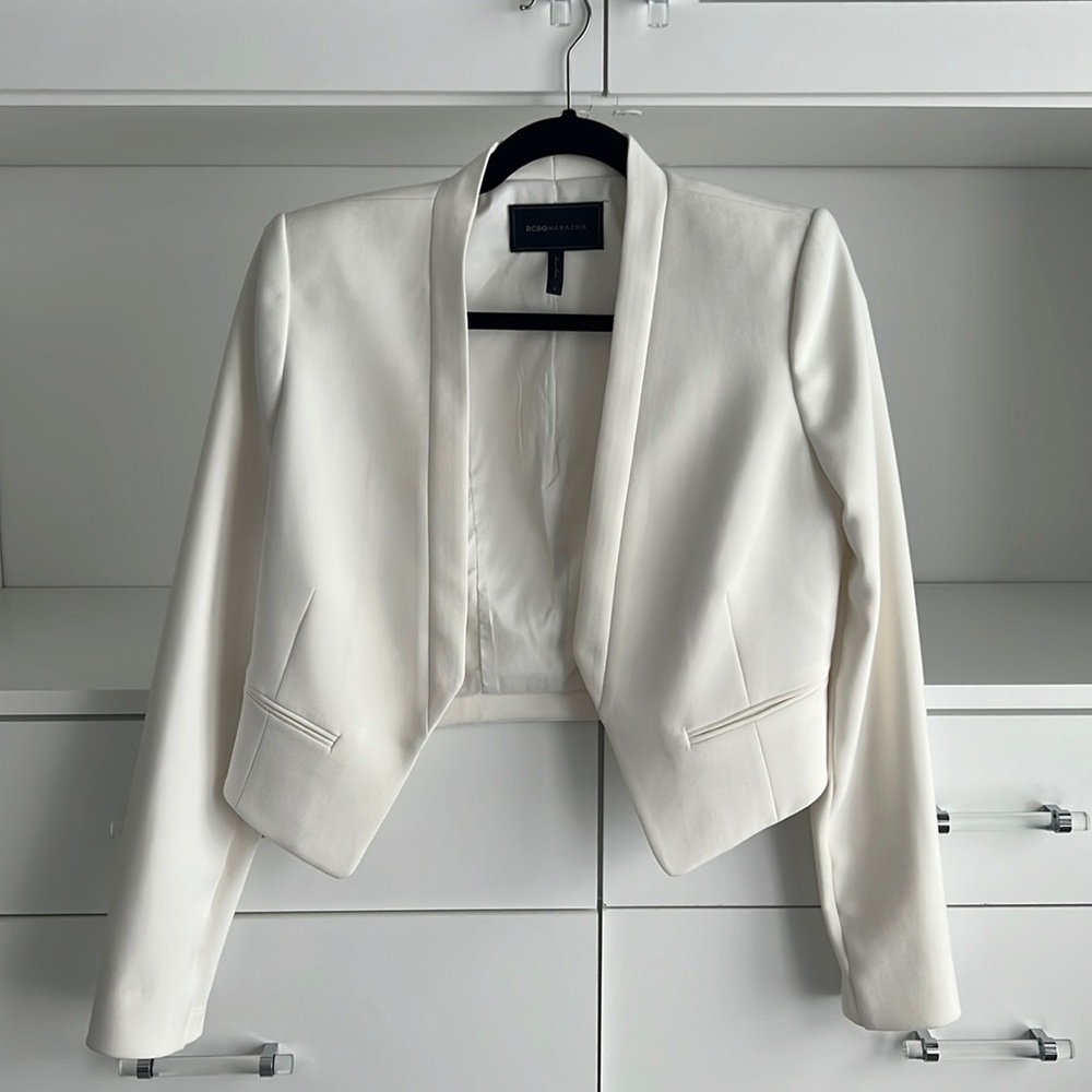 BCBG Crop Blazer